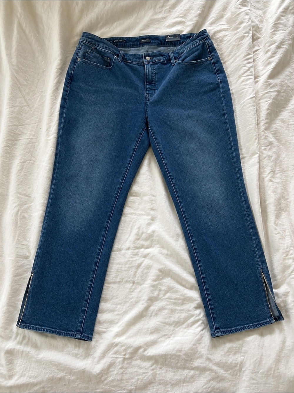 Talbots Slim Ankle Jeans Size 16W – Medium Wash with Ankle rhinestone detail